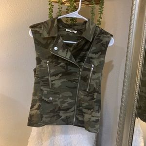 Camo vest
